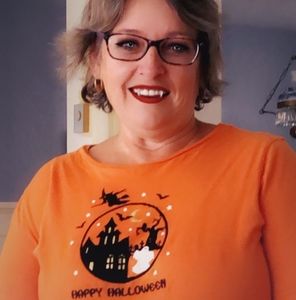 Meet your Posher, Nancy